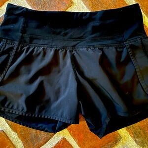 Lululemon Speed Up shorts in black size 2 with 4” inseam